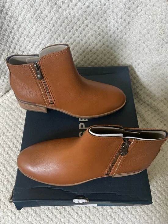 Sperry Women’s Tan Leather Ankle Booties - Picture 1 of 3